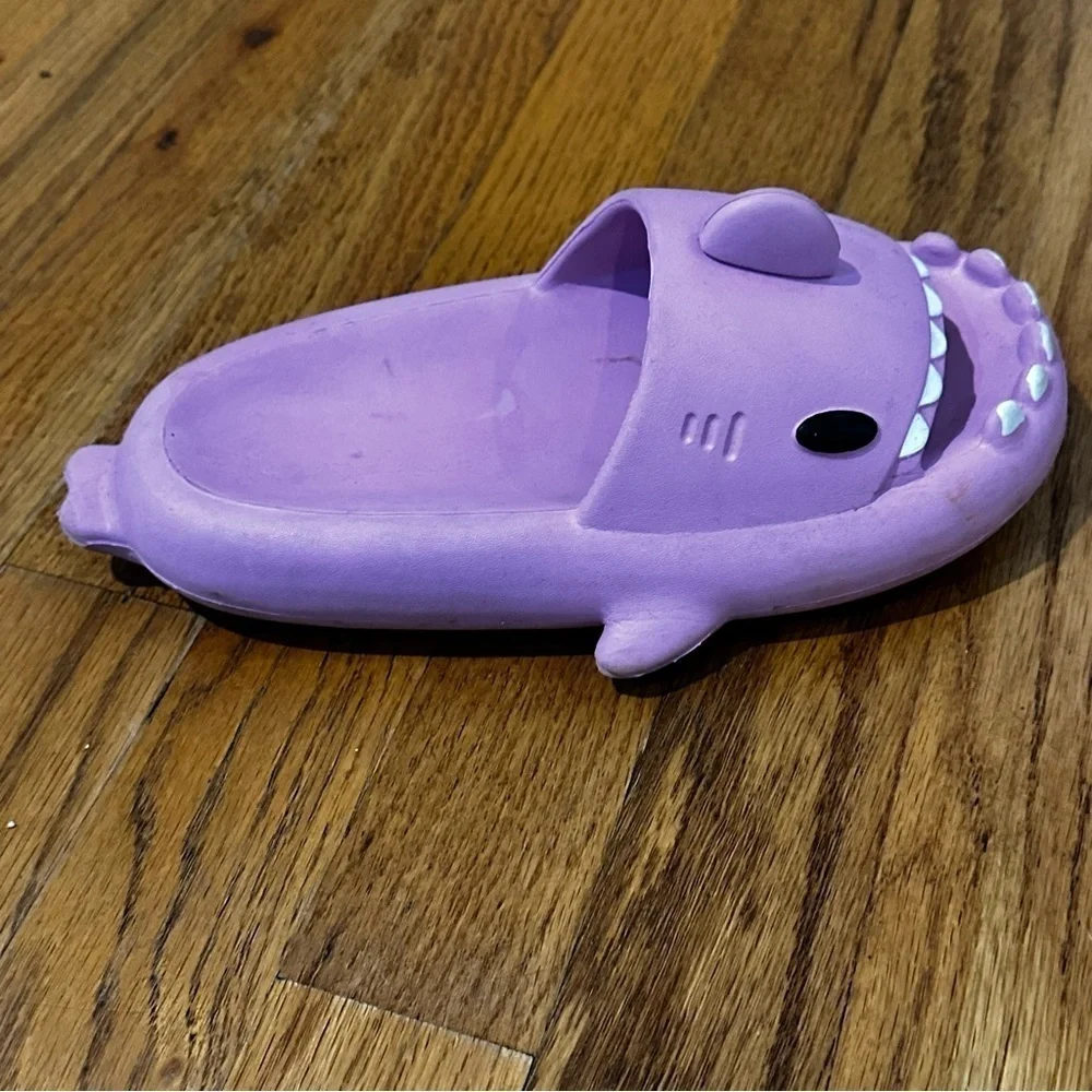 Purple Shark Slippers girls size 2-2.5